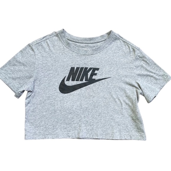 Nike Women's Cropped Logo T-Shirt - Picture 3 of 7